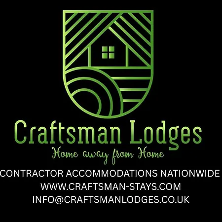 Spacious 4-Bed Home, 10 Beds, Contractor Friendly, Parking, Fast Wifi *
